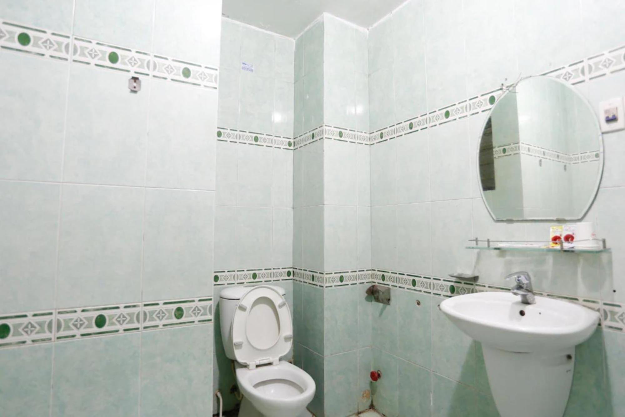 Hong Luc Hotel Hcm Хошимин Екстериор снимка